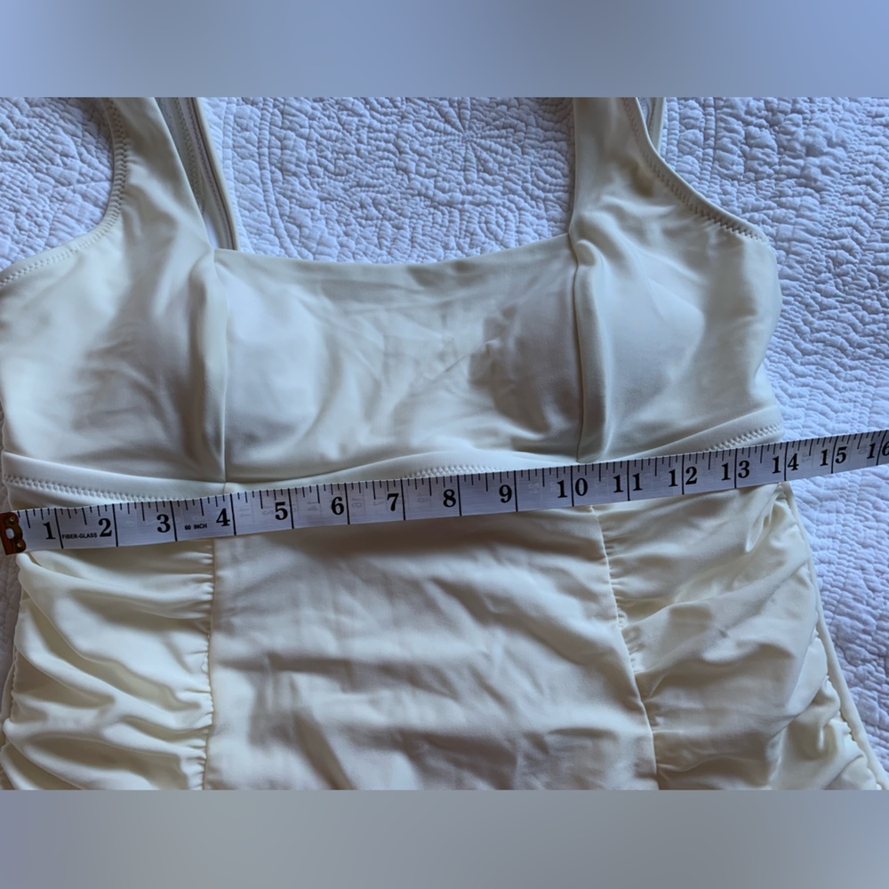 Square-Neck One-Piece Old Navy Swimsuit with Full Coverage - Picture 9 of 14